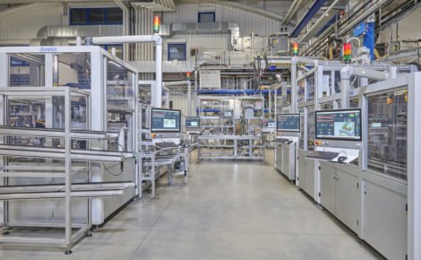 Produktionslinie für einen Hochvolt EMC-Filter 