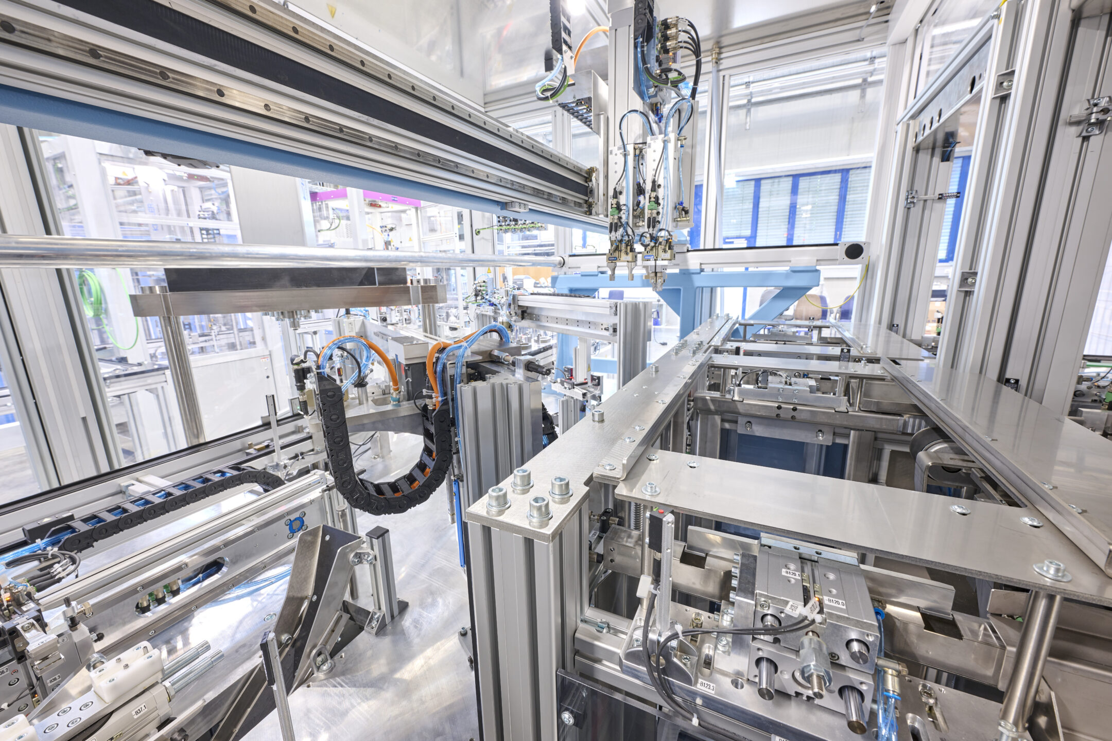 Innenansicht E-Motor Montageanlage