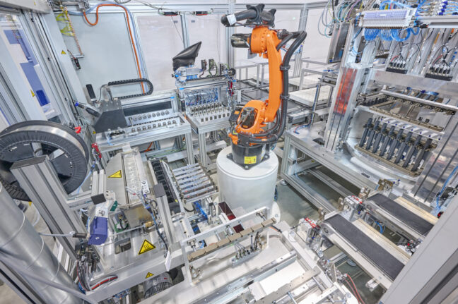 Innenansicht Antennenmodul Montaglinie