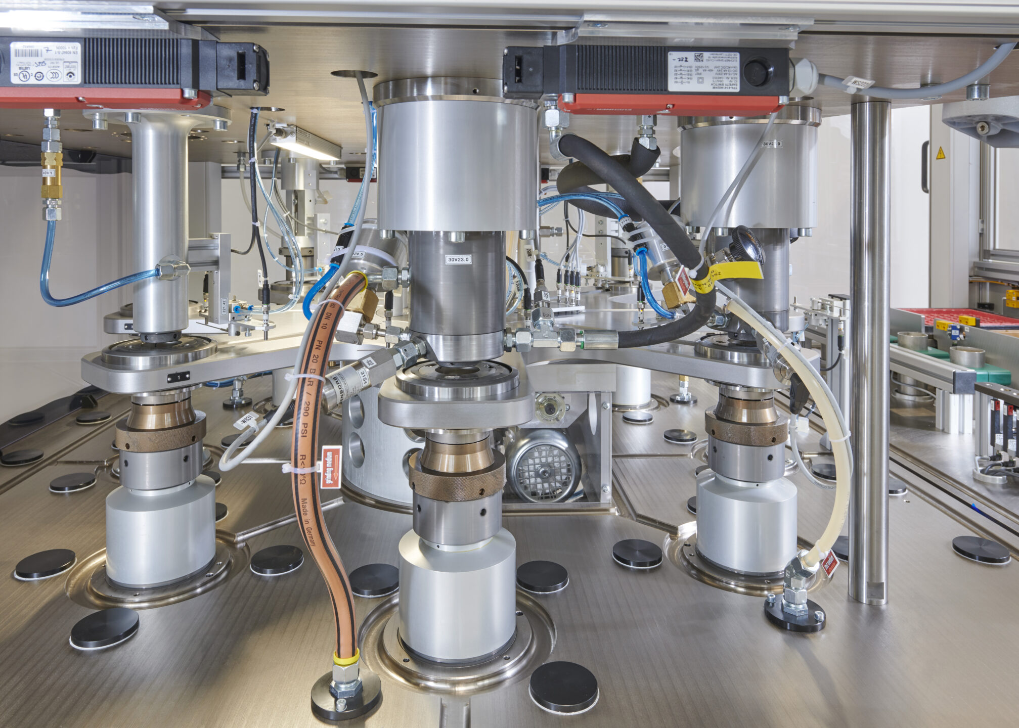 Rundtisch Sonplas HERO Anlage