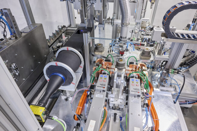 Innenansicht auf optische Prüfung in einer Anlage