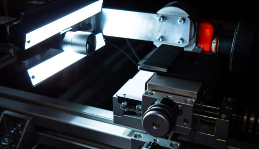 Inspektionsmodul zur Überprüfung der Schnittkanten von Elektrodenblättern