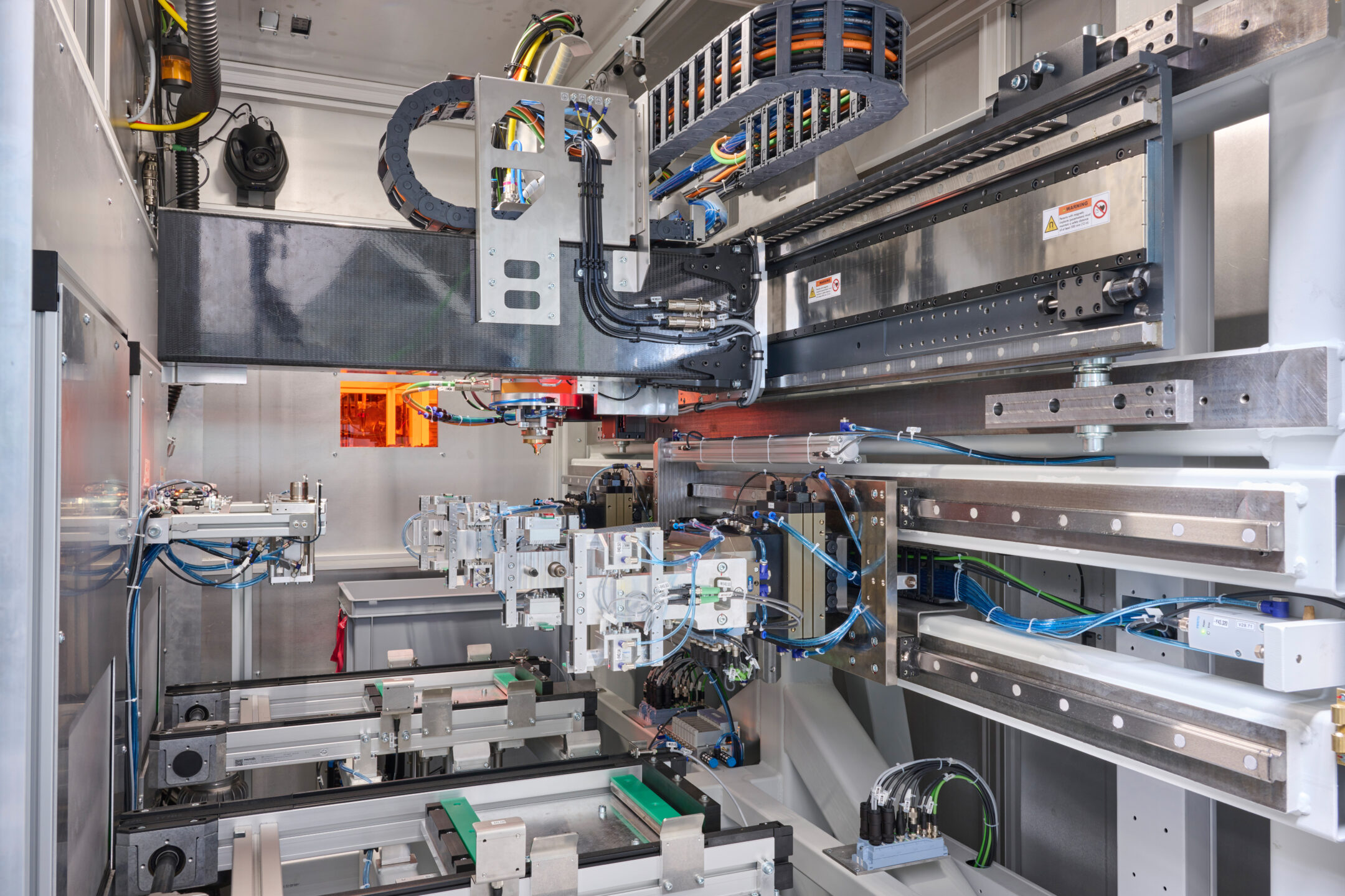 Innenansicht Batterie Modulproduktion