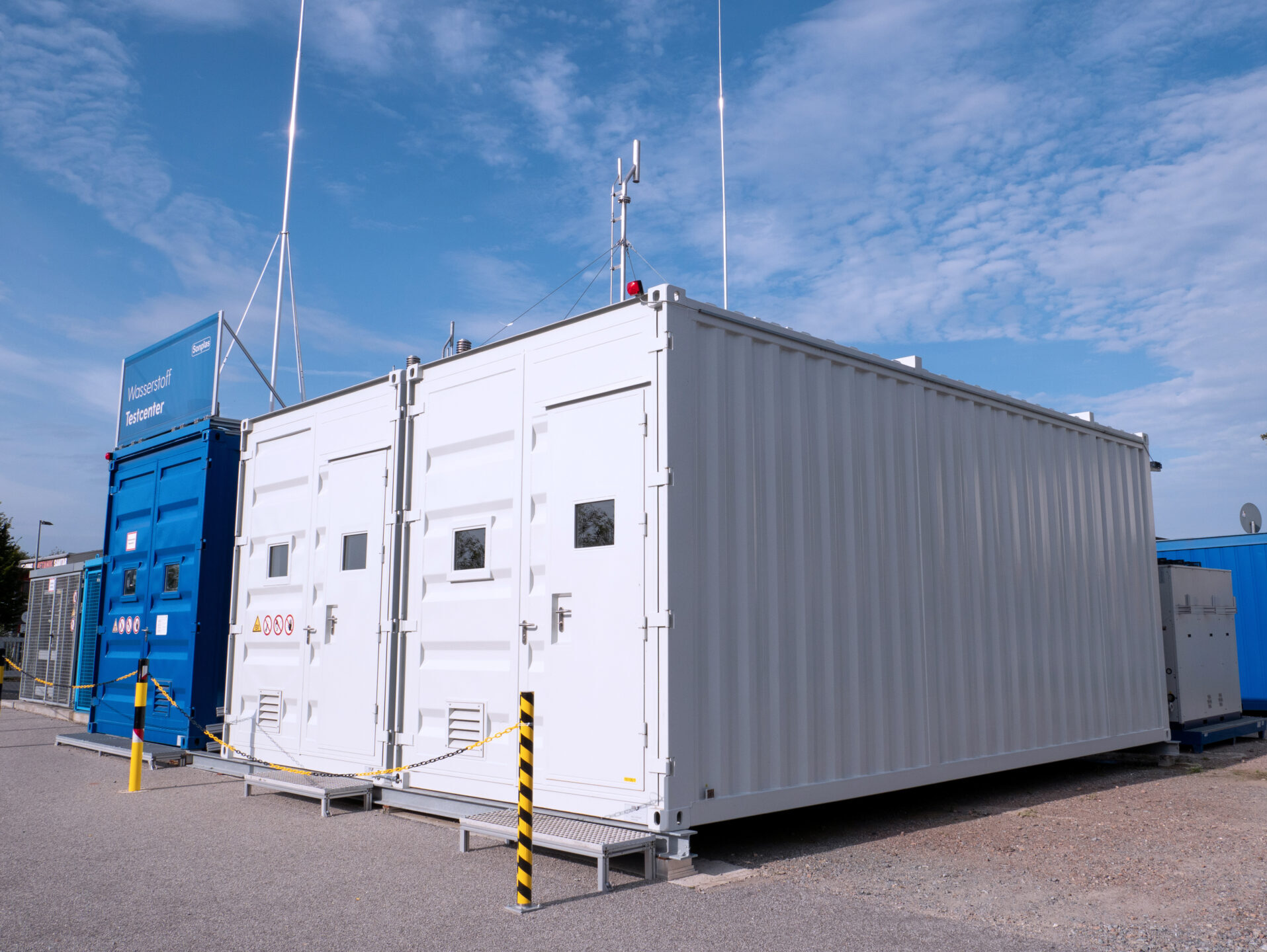 Seitliche Ansicht auf das BoP Testcenter