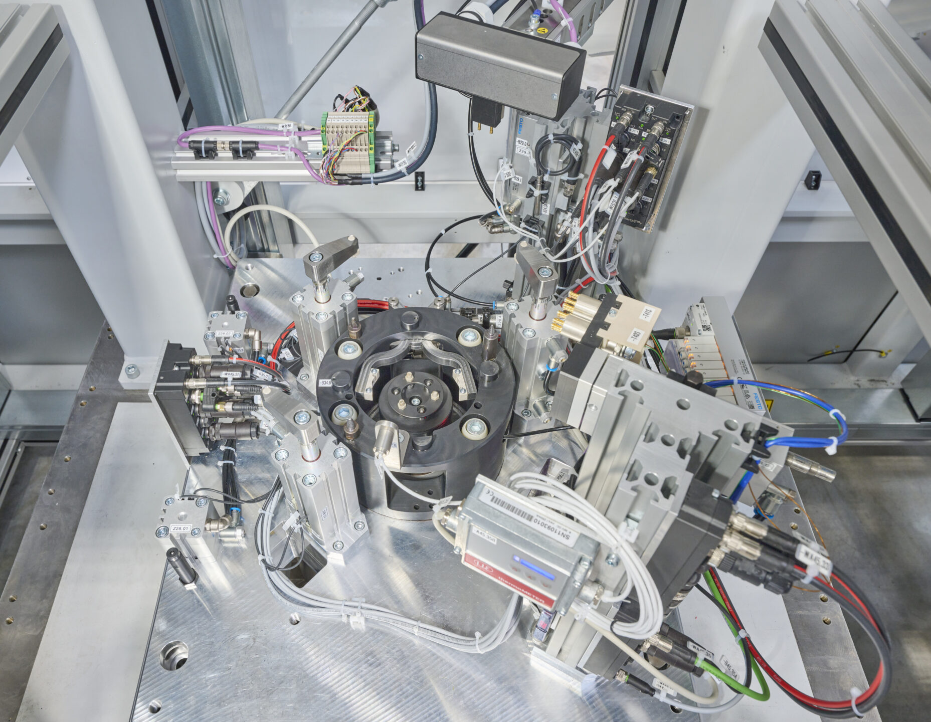 Innenansicht EOL Test E-Antrieb