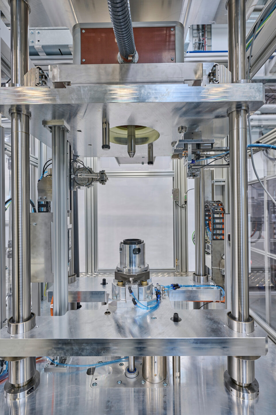 Innenansicht Magnetisierungsstation Rotormontage